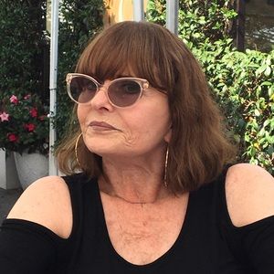 Meet your Posher, Carol